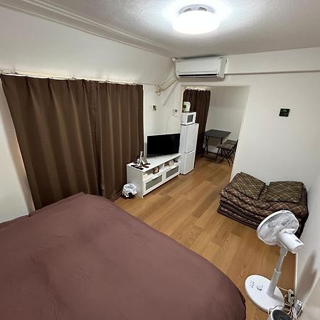 Guest House Zwell Hakata Ohori Park ฟูกุโอกะ ภายนอก รูปภาพ