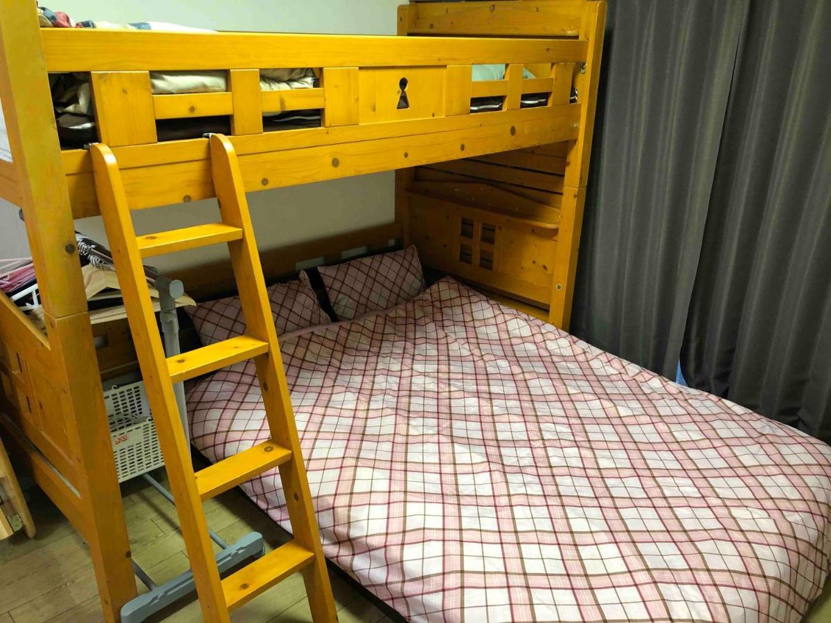 Guest House Zwell Hakata Ohori Park ฟูกุโอกะ ภายนอก รูปภาพ