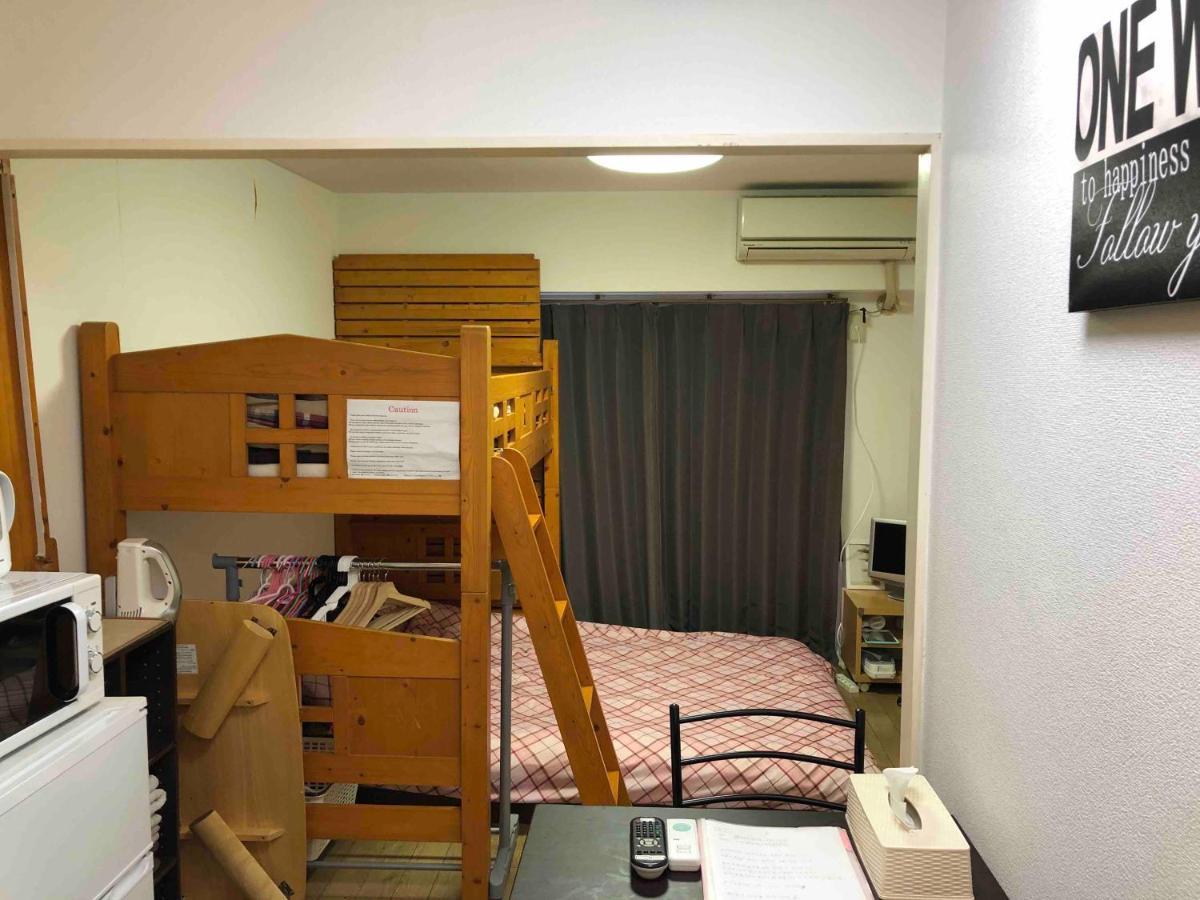Guest House Zwell Hakata Ohori Park ฟูกุโอกะ ภายนอก รูปภาพ
