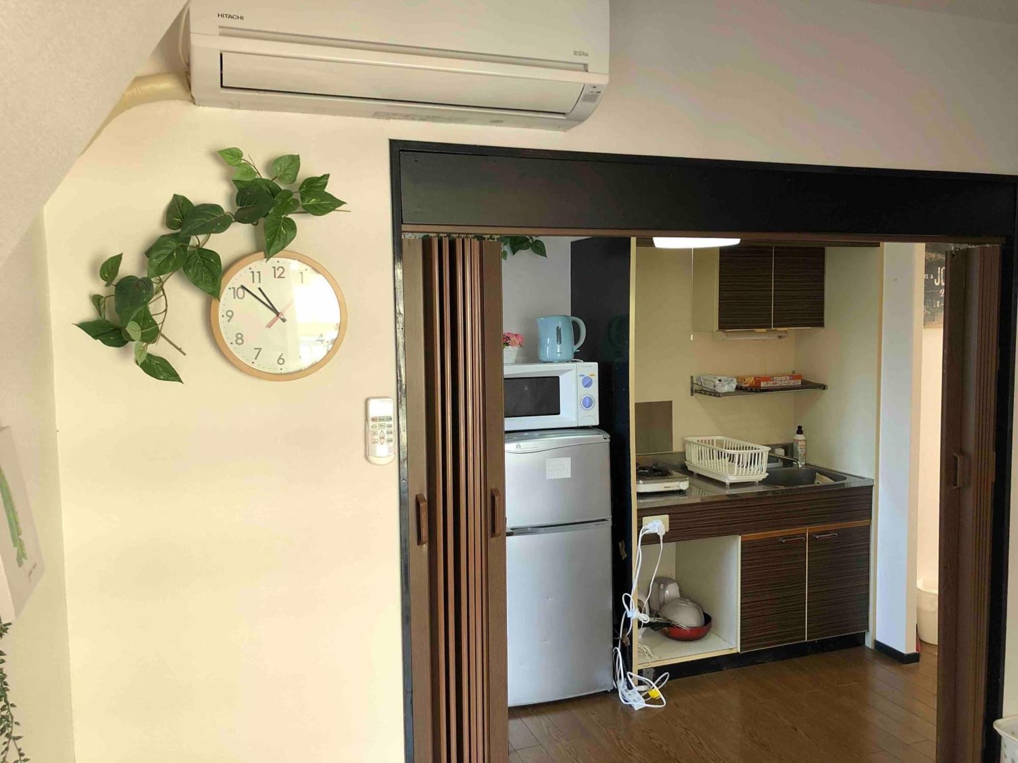 Guest House Zwell Hakata Ohori Park ฟูกุโอกะ ภายนอก รูปภาพ