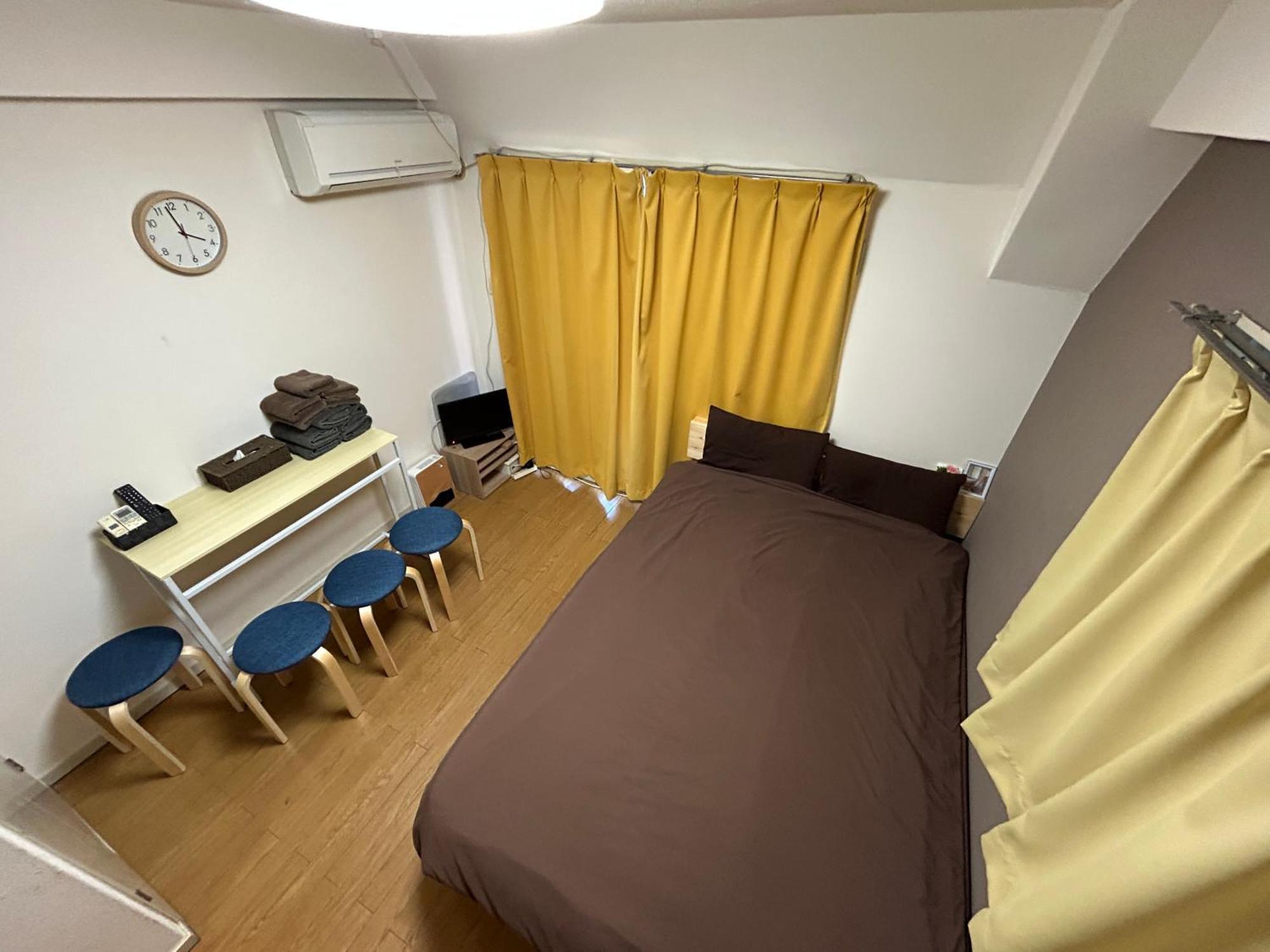 Guest House Zwell Hakata Ohori Park ฟูกุโอกะ ภายนอก รูปภาพ