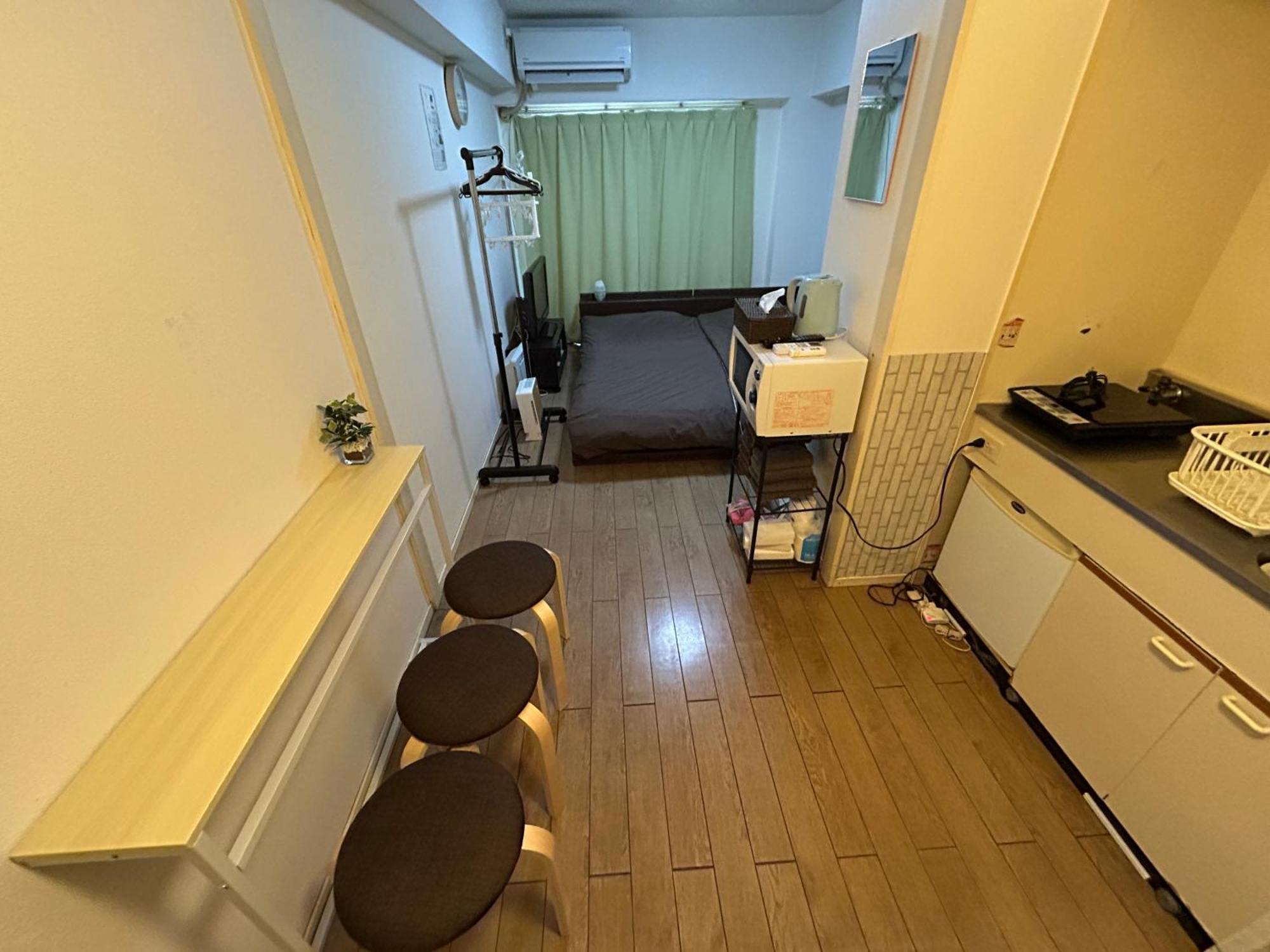 Guest House Zwell Hakata Ohori Park ฟูกุโอกะ ภายนอก รูปภาพ
